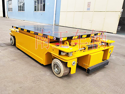 2吨移动式升降平台 台面带伸缩3I.jpg