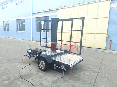 0.2吨LED广告拖车黑色 自动旋转款3I.jpg